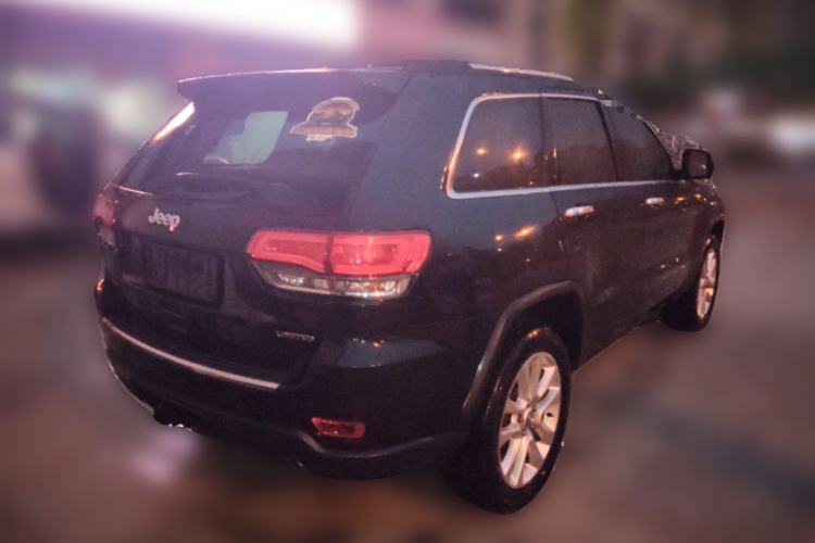 Used Jeep Grand Cherokee 2016 3.0L Elite Navigation Edition Rear Right 45 Deg