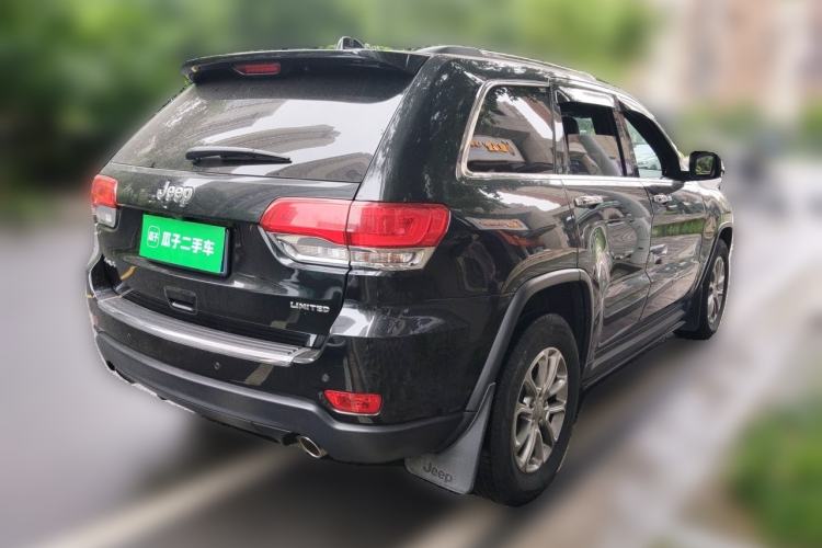 Used Jeep Grand Cherokee 2016 3.0L Comfort Navigation Edition Rear Right 45 Deg