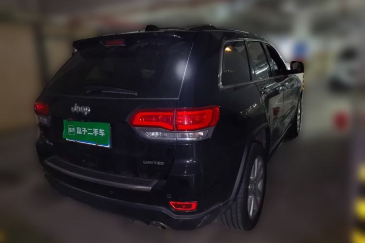 Used Jeep Grand Cherokee 2016 3.0L Comfort Navigation Edition Rear Right 45 Deg