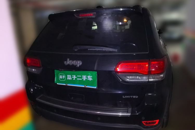 Used Jeep Grand Cherokee 2016 3.0L Comfort Navigation Edition Rear