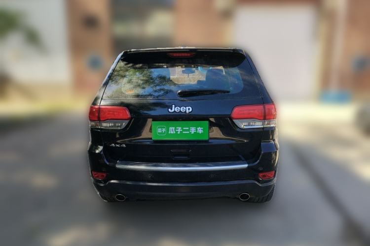 Used Jeep Grand Cherokee 2016 3.0L Comfort Navigation Edition Rear