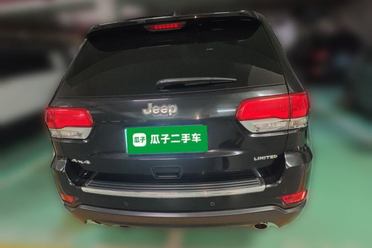 Used Jeep Grand Cherokee 2016 3.0L Comfort Navigation Edition Rear