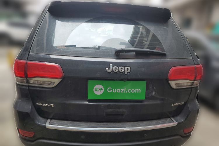 Used Jeep Grand Cherokee 2016 3.0L Comfort Navigation Edition Rear