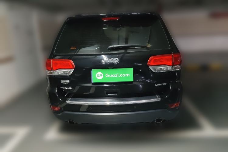 Used Jeep Grand Cherokee 2016 3.0L Comfort Navigation Edition Rear