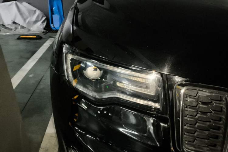 Used Jeep Grand Cherokee 2016 3.0L Comfort Navigation Edition Right Front Headlight