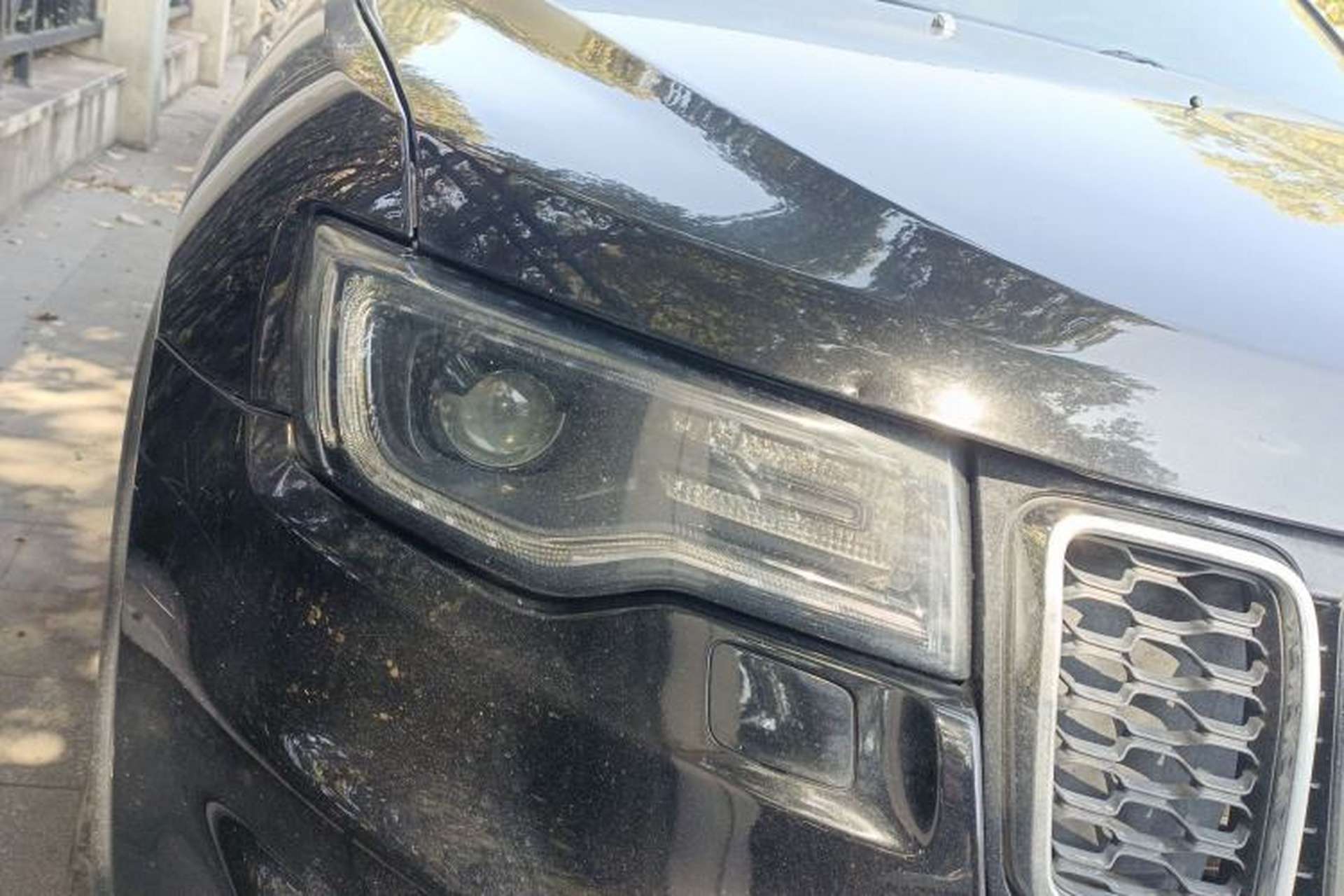 Used Jeep Grand Cherokee 2016 3.0L Elite Navigation Edition Right Front Headlight