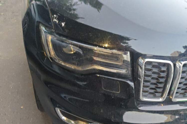 Used Jeep Grand Cherokee 2016 3.0L Comfort Navigation Edition Right Front Headlight