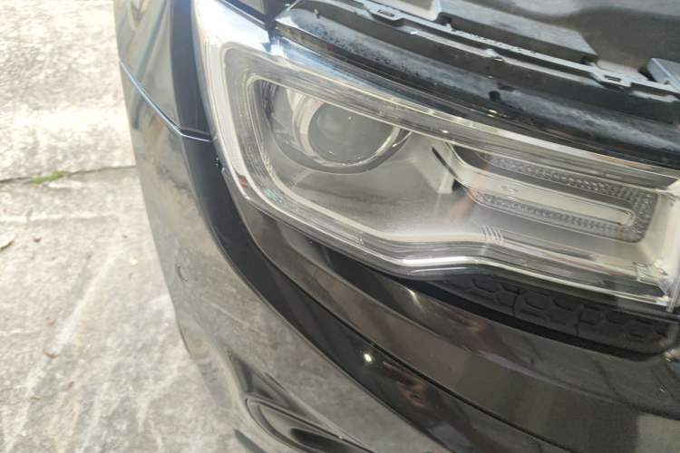 Used Jeep Grand Cherokee 2016 3.0L Comfort Navigation Edition Right Front Headlight