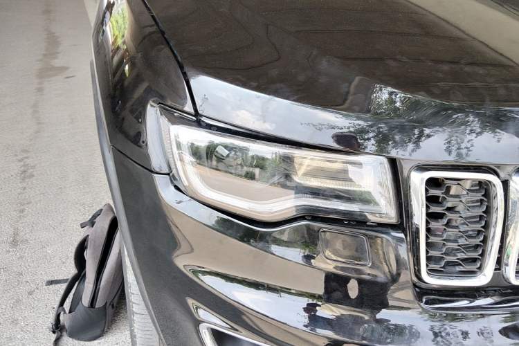 Used Jeep Grand Cherokee 2016 3.0L Comfort Navigation Edition Right Front Headlight
