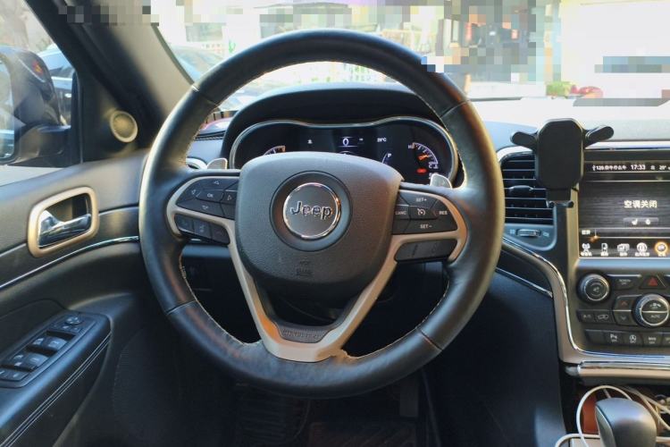 Used Jeep Grand Cherokee 2016 3.0L Elite Navigation Edition Steering Wheel