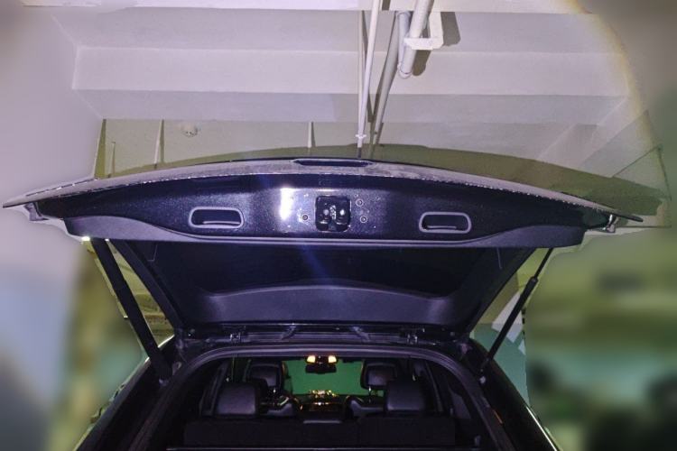 Used Jeep Grand Cherokee 2016 3.0L Elite Navigation Edition Trunk