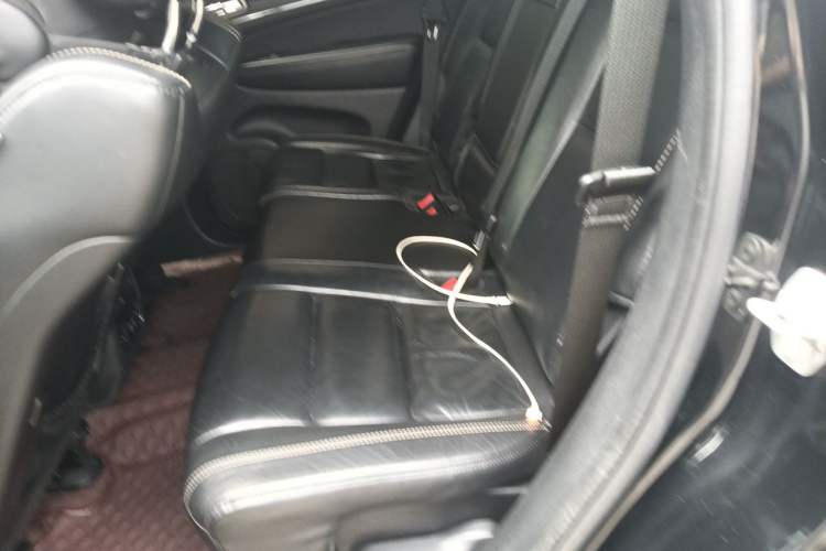 Used Jeep Grand Cherokee 2016 3.0L Comfort Navigation Edition Left Rear Seat