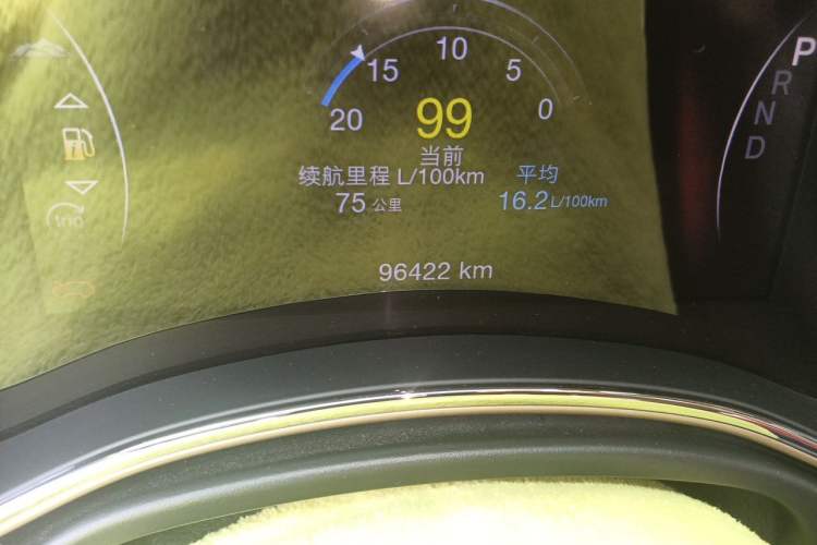 Used Jeep Grand Cherokee 2016 3.0L Comfort Navigation Edition Odometer Close Up