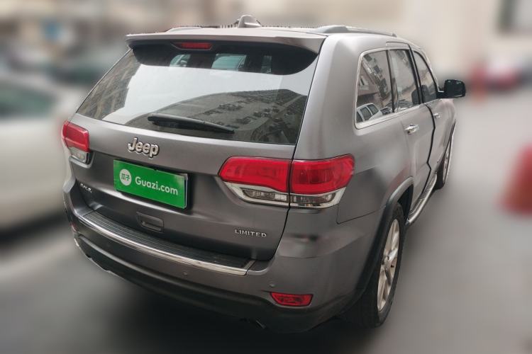 Used Jeep Grand Cherokee 2016 3.0L Elite Navigation Edition Rear Right 45 Deg