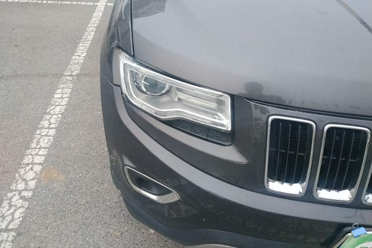 Used Jeep Grand Cherokee 2016 3.0L Comfort Navigation Edition Right Front Headlight