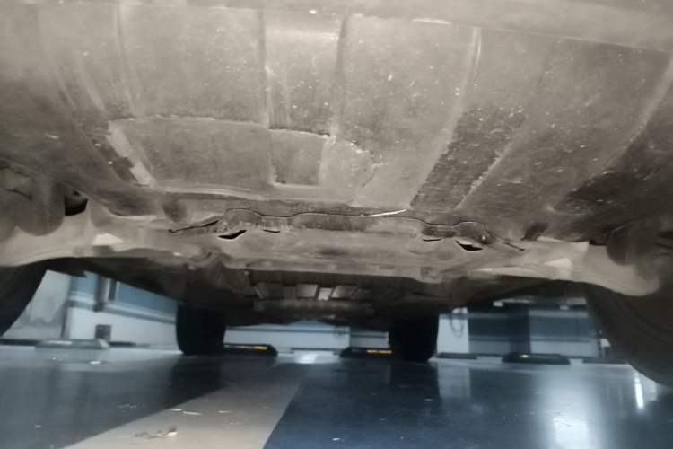 Used Jeep Grand Cherokee 2016 3.6L 75th Anniversary Tribute Edition Chassis Front