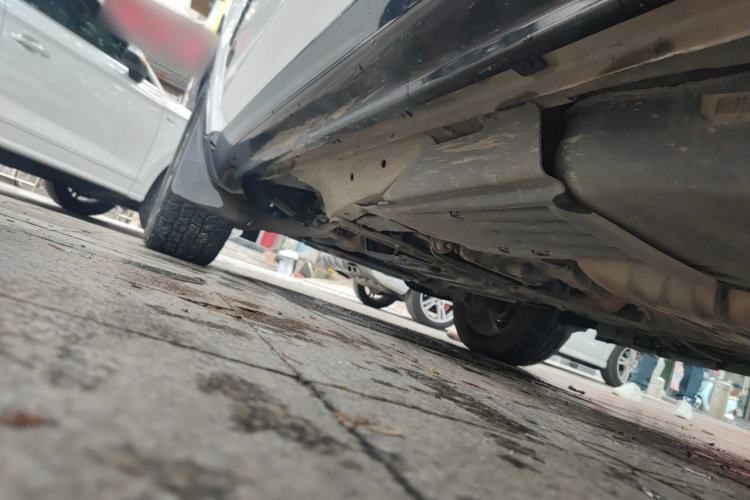 Used Jeep Grand Cherokee 2016 3.6L 75th Anniversary Tribute Edition Chassis Rear Left