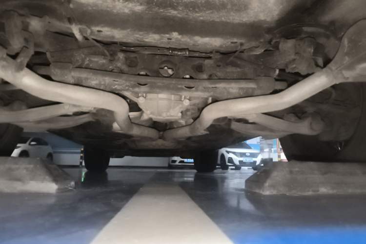 Used Jeep Grand Cherokee 2016 3.6L 75th Anniversary Tribute Edition Chassis Rear
