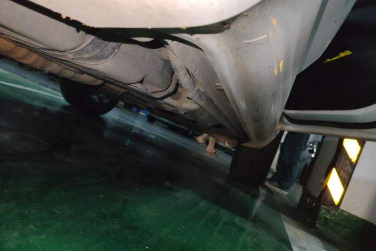 Used Jeep Grand Cherokee 2016 3.6L Luxury Navigation Edition Chassis Rear Right