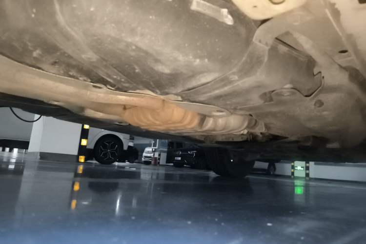 Used Jeep Grand Cherokee 2016 3.6L 75th Anniversary Tribute Edition Chassis Rear Right