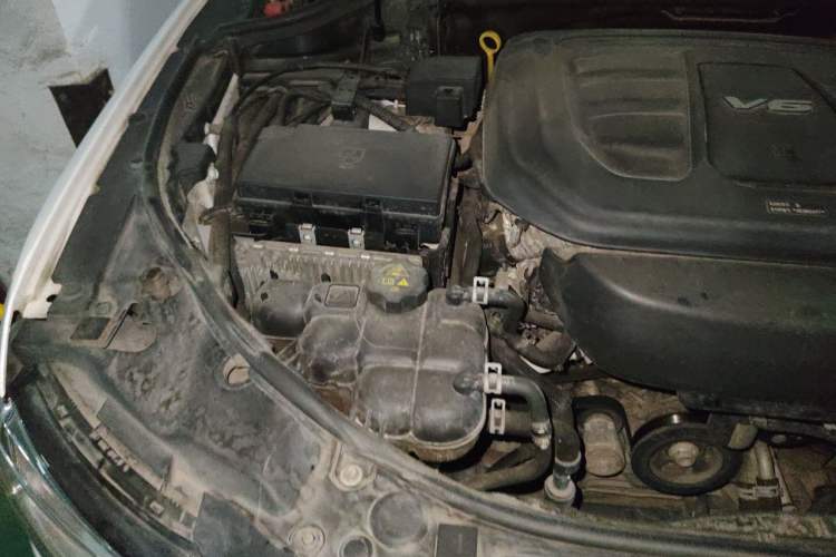 Used Jeep Grand Cherokee 2016 3.6L Luxury Navigation Edition Engine Bay