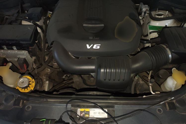 Used Jeep Grand Cherokee 2016 3.0L Comfort Navigation Edition Engine Bay
