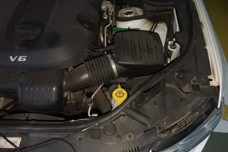 Used Jeep Grand Cherokee 2016 3.0L Comfort Navigation Edition Engine Bay Left