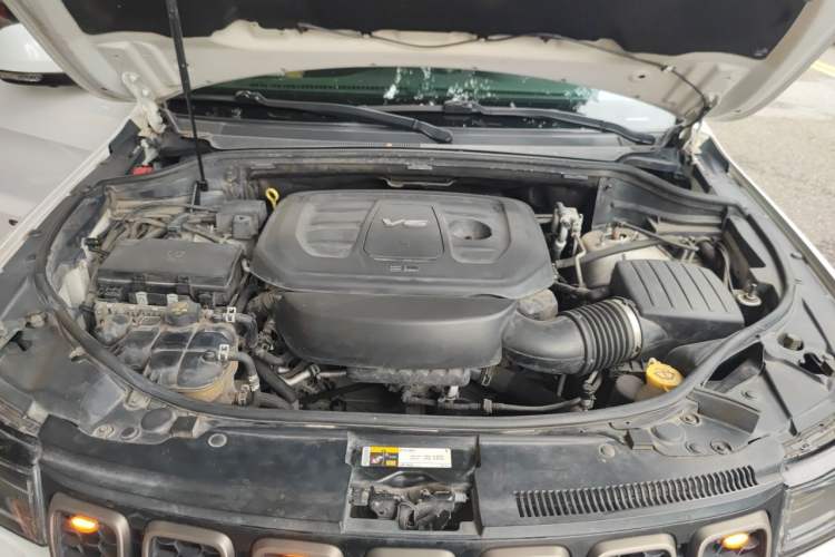 Used Jeep Grand Cherokee 2016 3.6L 75th Anniversary Tribute Edition Engine Bay