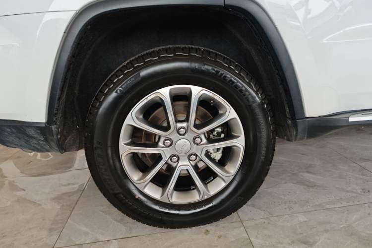 Used Jeep Grand Cherokee 2016 3.0L Comfort Navigation Edition Exterior 5