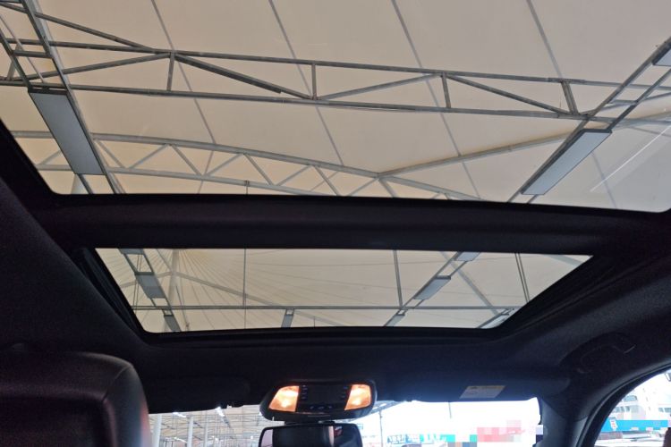 Used Jeep Grand Cherokee 2016 3.0L Comfort Navigation Edition Headliner