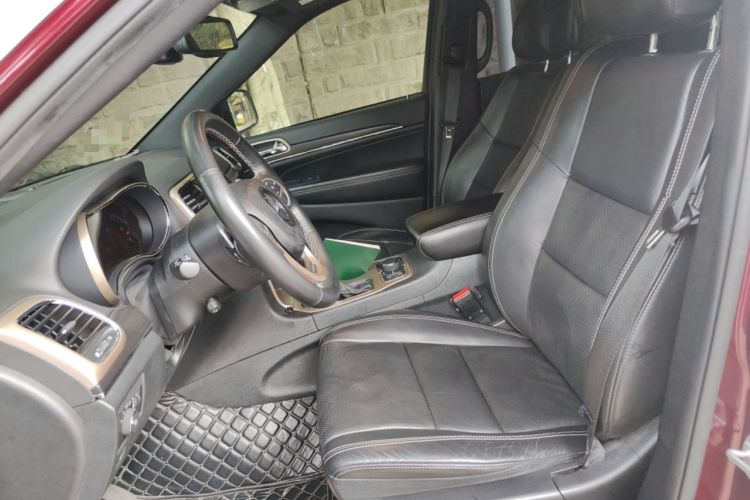 Used Jeep Grand Cherokee 2016 3.0L Elite Navigation Edition Left Front Seat