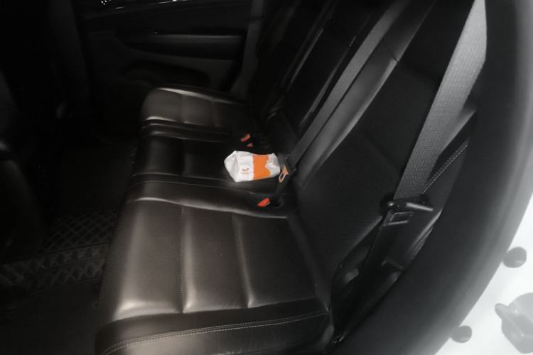 Used Jeep Grand Cherokee 2016 3.6L 75th Anniversary Tribute Edition Left Rear Seat