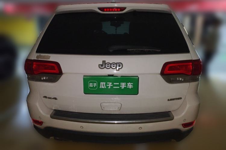 Used Jeep Grand Cherokee 2016 3.0L Comfort Navigation Edition Rear
