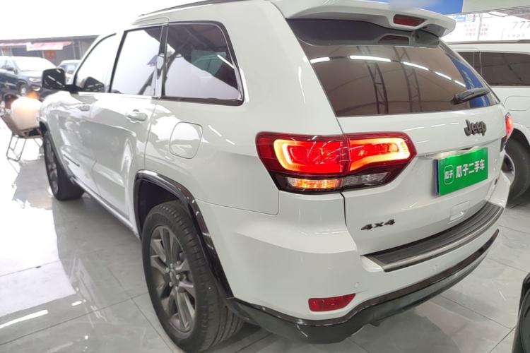 Used Jeep Grand Cherokee 2016 3.6L 75th Anniversary Tribute Edition Rear Left 45 Deg
