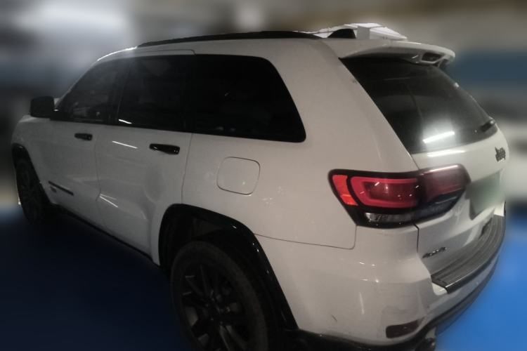 Used Jeep Grand Cherokee 2016 3.6L 75th Anniversary Tribute Edition Rear Left 45 Deg