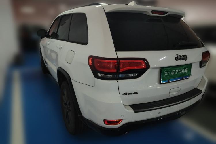 Used Jeep Grand Cherokee 2016 3.6L 75th Anniversary Tribute Edition Rear Left 45 Deg