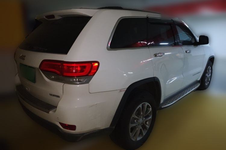Used Jeep Grand Cherokee 2016 3.0L Comfort Navigation Edition Rear Right 45 Deg