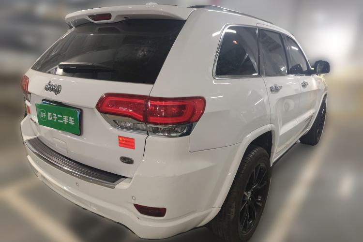 Used Jeep Grand Cherokee 2016 3.6L Luxury Navigation Edition Rear Right 45 Deg