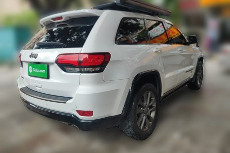 Used Jeep Grand Cherokee 2016 3.6L 75th Anniversary Tribute Edition Rear Right 45 Deg