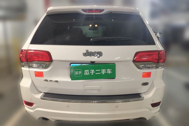 Used Jeep Grand Cherokee 2016 3.6L Luxury Navigation Edition Rear