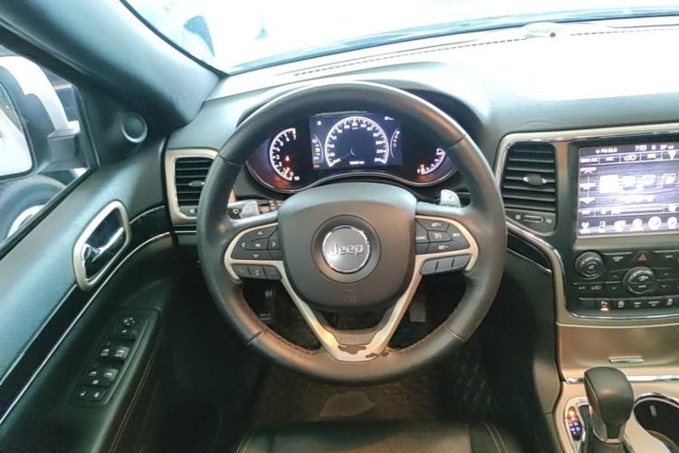 Used Jeep Grand Cherokee 2016 3.6L 75th Anniversary Tribute Edition Steering Wheel