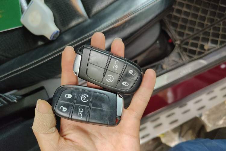 Used Jeep Grand Cherokee 2016 3.0L Elite Navigation Edition Vehicle Key