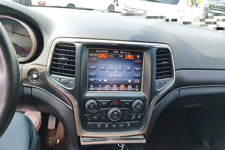 Used Jeep Grand Cherokee 2017 3.0L Elite Navigation Edition Audio And AC Panel