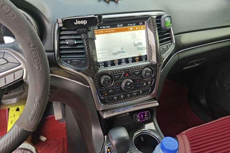 Used Jeep Grand Cherokee 2017 3.0L Elite Navigation Edition Audio And AC Panel