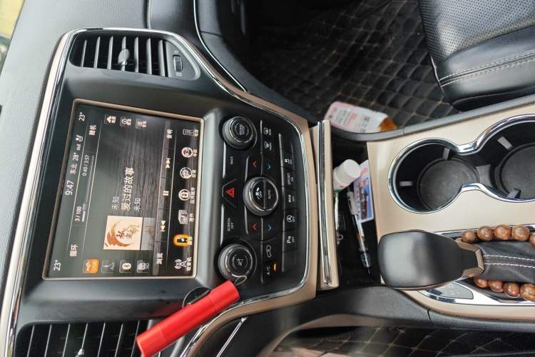 Used Jeep Grand Cherokee 2017 3.0L Elite Navigation Edition Audio And AC Panel