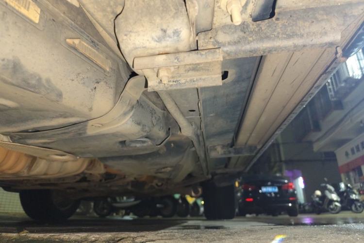 Used Jeep Grand Cherokee 2017 3.6L Elite Navigation Edition Chassis Rear Right