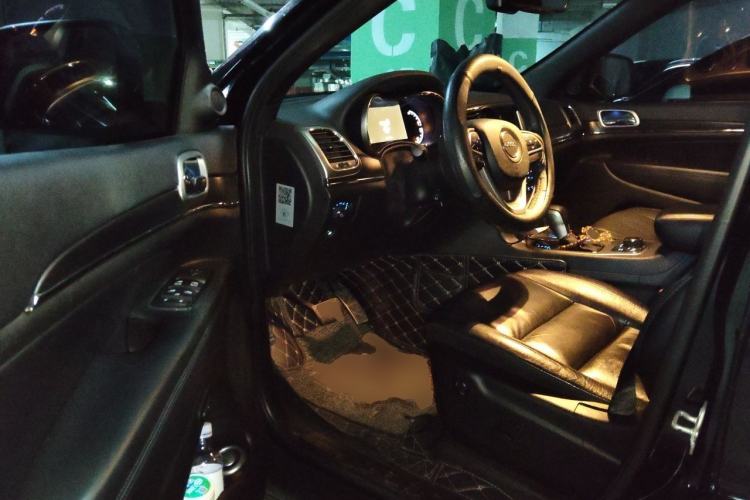 Used Jeep Grand Cherokee 2017 3.0L Comfort Navigation Edition Driver Seat