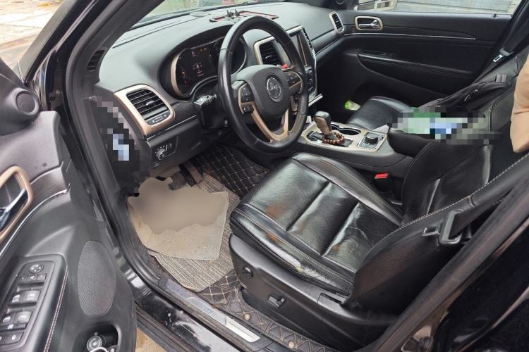 Used Jeep Grand Cherokee 2017 3.0L Elite Navigation Edition Driver Seat