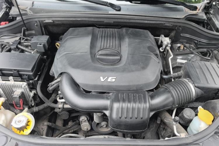 Used Jeep Grand Cherokee 2017 3.0L Elite Navigation Edition Engine Bay