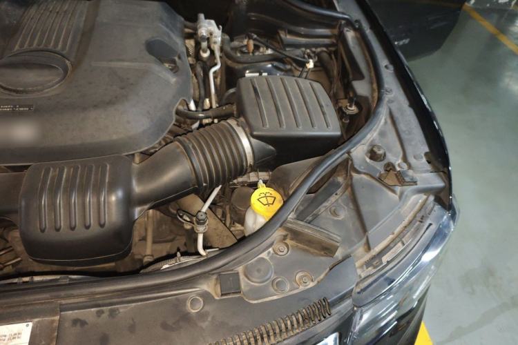 Used Jeep Grand Cherokee 2017 3.0L Elite Navigation Edition Engine Bay Left